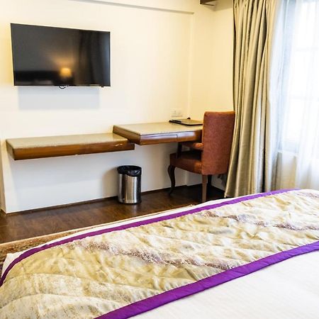 Paisley Palace Hotell Srīnagar Eksteriør bilde