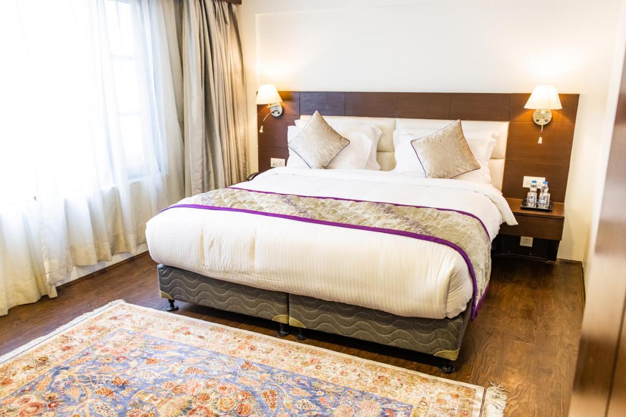Paisley Palace Hotell Srīnagar Eksteriør bilde